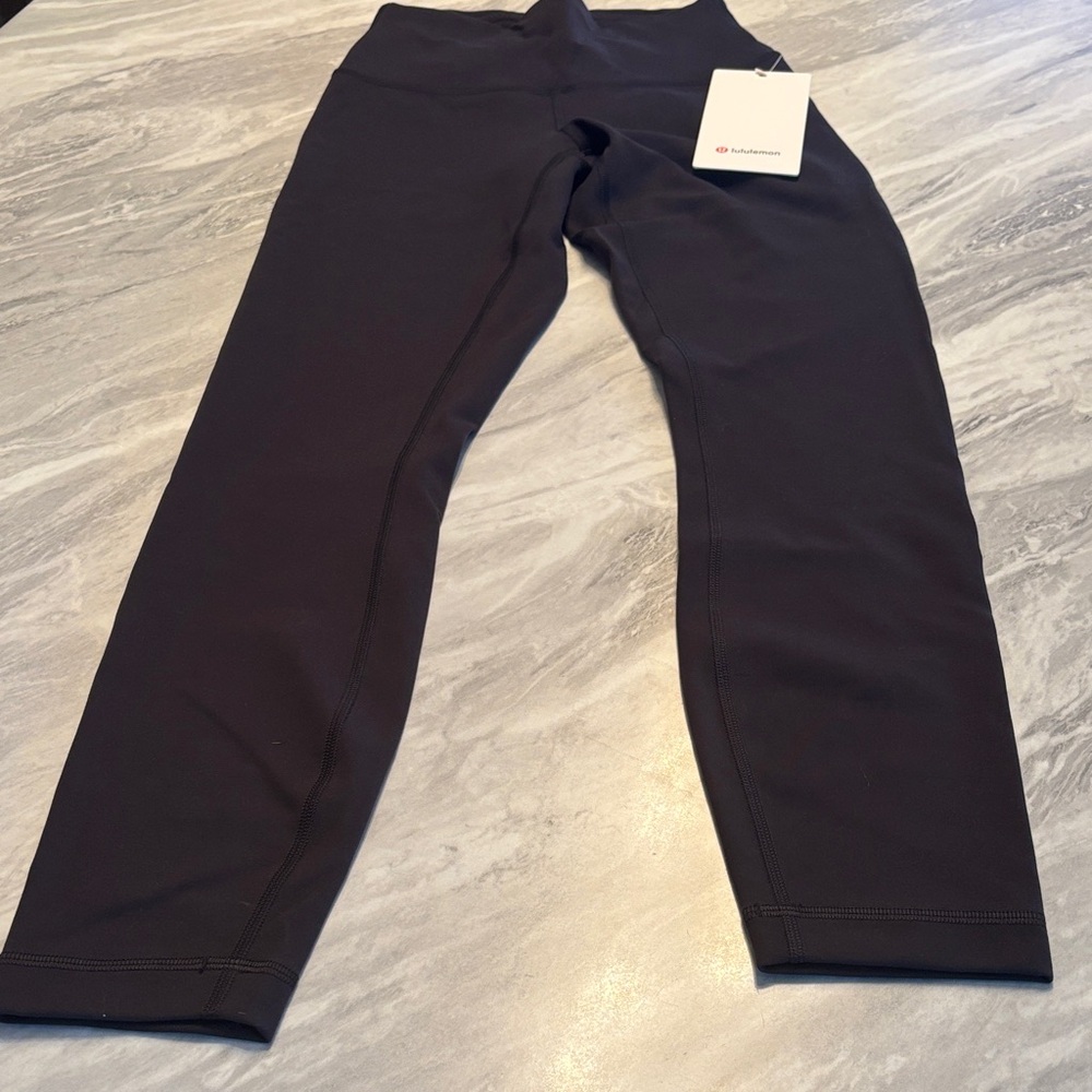 NWTLululemon Wonder Train Hr contour fit